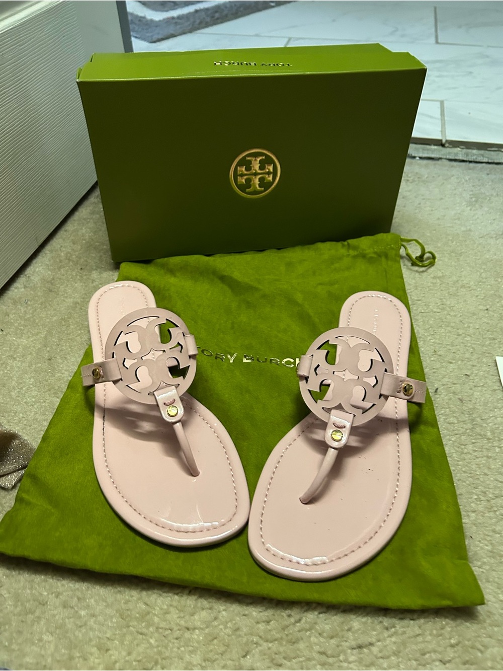 TORY BURCH MILLER patent leather sandals in GORGEOUS light pink.